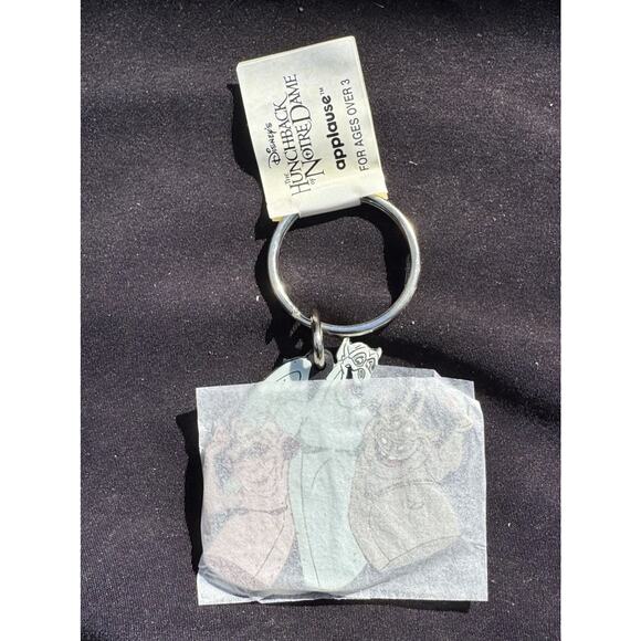New Disney Keychain The Hunchback Of Notre Dame Gargoyles Vintage Key Chain Mint - Picture 2 of 10